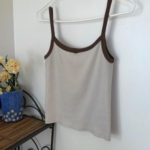 So cute BRANDY MELVILLE Cropped Tee🌷